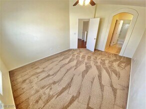 8735 Tomnitz Ave in Las Vegas, NV - Building Photo - Building Photo