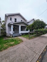 1715 Woodmont Ave in New Kensington, PA - Building Photo