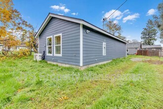 4712 65th St in Sacramento, CA - Building Photo - Building Photo