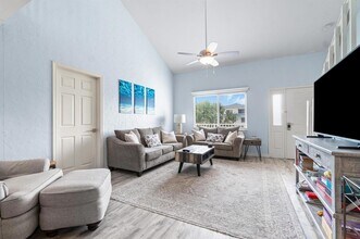 470 Bella Vista Ct N in Jupiter, FL - Building Photo - Building Photo