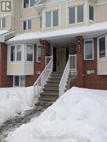 6010 Red Willow Dr in Ottawa, ON - Building Photo