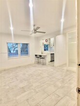 260 Euclid Ave in Miami Beach, FL - Building Photo - Building Photo
