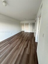 2536 NW 24th St in Miami, FL - Building Photo - Building Photo