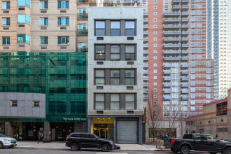 552 W 43rd St in New York, NY - Building Photo - Building Photo