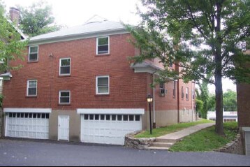 5470 Montgomery Rd in Cincinnati, OH - Building Photo - Building Photo