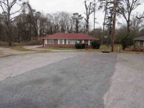 Room in House on Batiste Garden Cir, Unit 550 in Jonesboro, GA - Foto de edificio - Building Photo