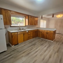 704 Euclid St in Grandview, WA - Building Photo - Building Photo