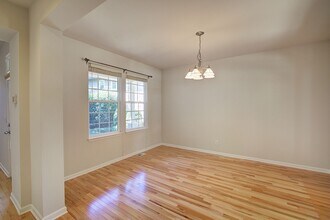 22523 NE 100th Way in Redmond, WA - Building Photo - Building Photo