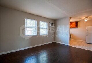 954 St Charles Ave NE in Atlanta, GA - Building Photo - Building Photo