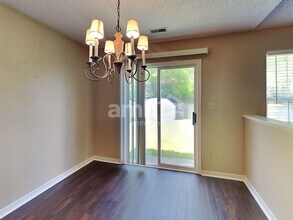 412 E Pine Ridge Dr in Westfield, IN - Building Photo - Building Photo