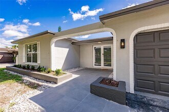 10760 NW 29th Manor in Sunrise, FL - Building Photo - Building Photo