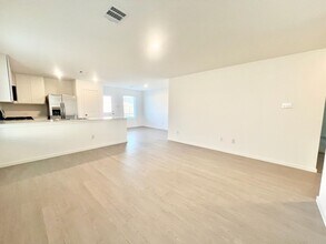 31508 Casamari Dr in Huffman, TX - Building Photo - Building Photo