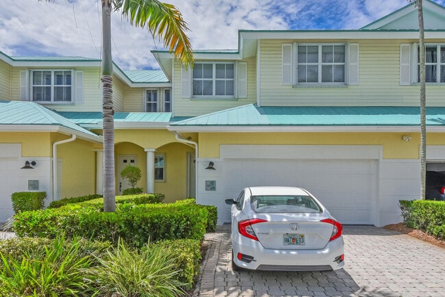 142 Barefoot Cove in Hypoluxo, FL - Building Photo - Building Photo
