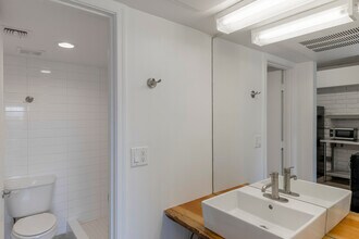 Luna Bear Arcos in Phoenix, AZ - Foto de edificio - Interior Photo