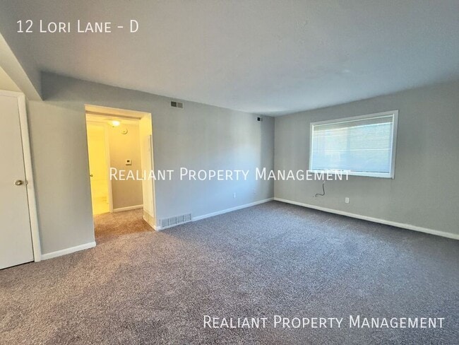 12 Lori Ln in Amelia, OH - Building Photo - Building Photo