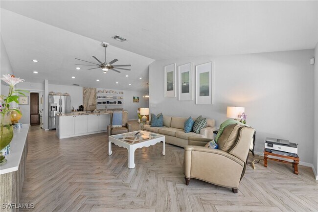 property at 2467 Pinewoods Cir