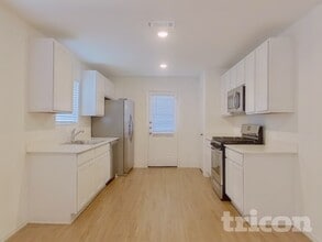 17159 Quaking Aspen Ln in New Caney, TX - Building Photo - Building Photo