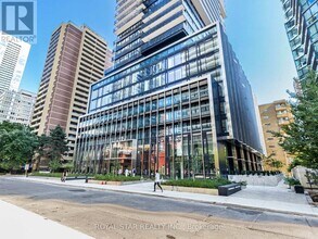 55-2755 Charles St E in Toronto, ON - Building Photo - Building Photo