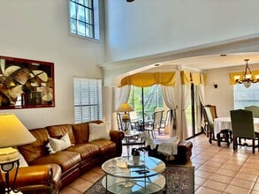 1760 Shoreside Cir in Wellington, FL - Foto de edificio - Building Photo