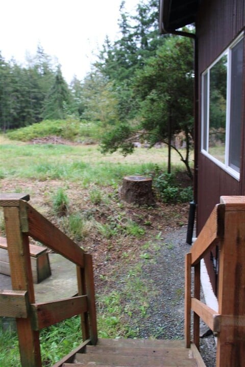 6867 Deer Ln in Anacortes, WA - Foto de edificio