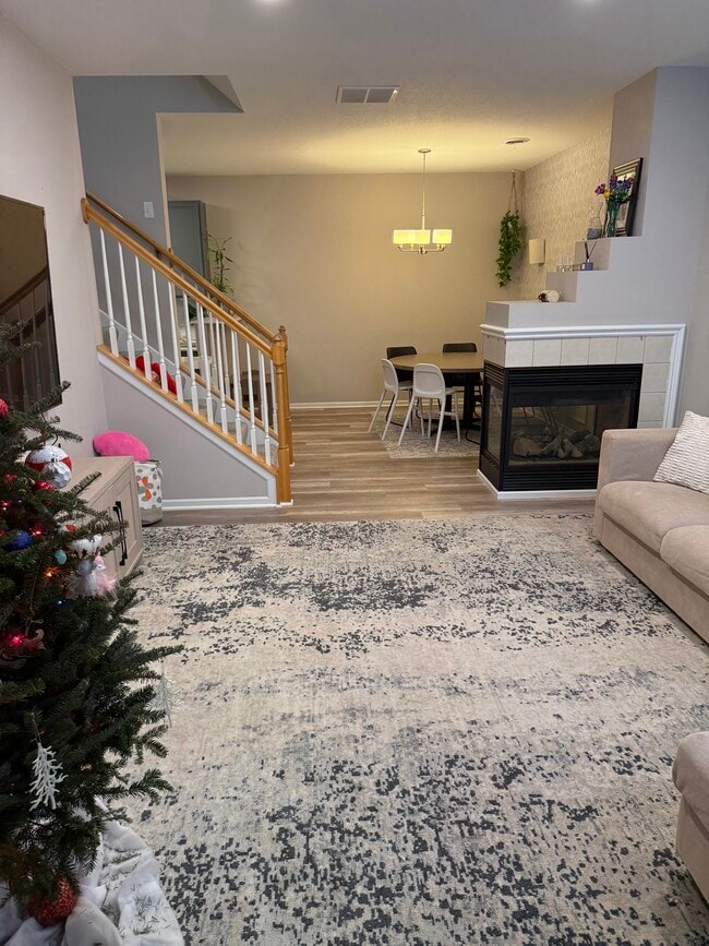 11190 204th St W in Lakeville, MN - Building Photo - Building Photo