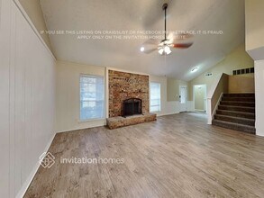 24 Lakewood Dr in Lake Dallas, TX - Foto de edificio - Building Photo