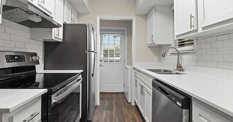 The Gallery Apartment Homes in Tyler, TX - Building Photo