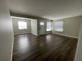 1029 W 122nd St in Los Angeles, CA - Building Photo