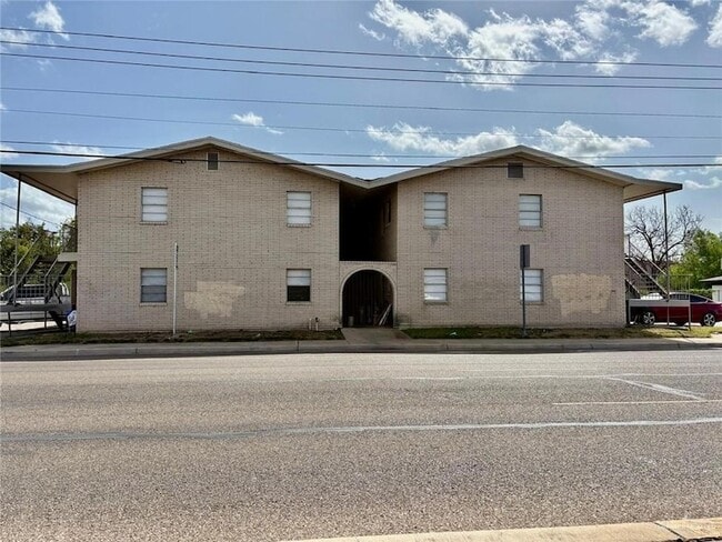 property at 3616 Harvey Dr W