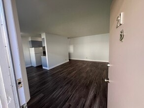 2383 Arden Wy, Unit 21 in Sacramento, CA - Foto de edificio - Building Photo