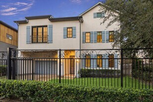 5353 Lampasas St in Houston, TX - Building Photo