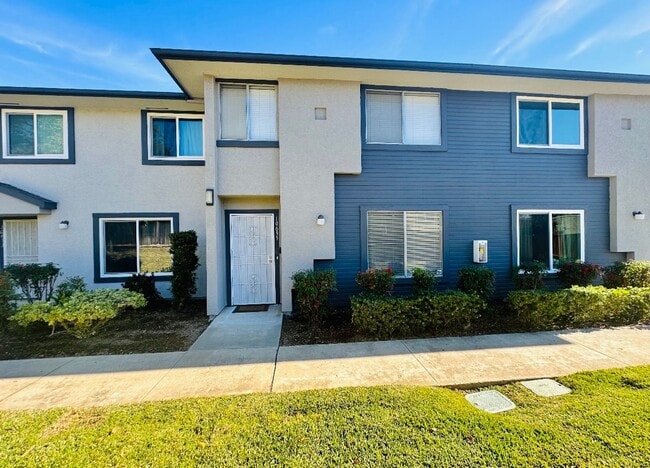 property at 10635 Aristocrat Ct