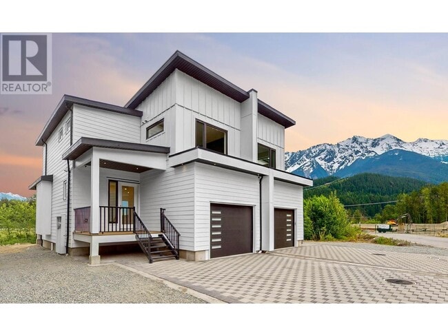 property at 1505 Phare Cres
