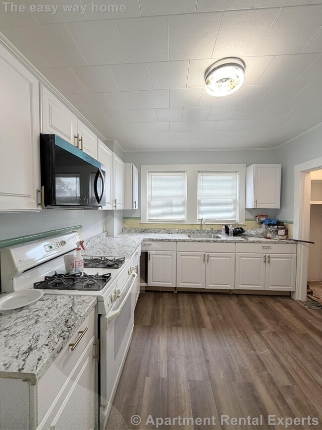 225 Riverside Ave in Medford, MA - Building Photo - Building Photo