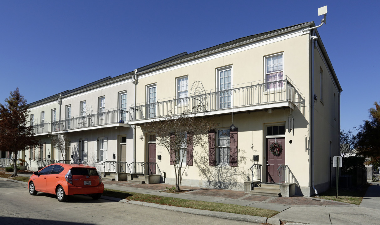 1801-1827 Laurel St in New Orleans, LA - Building Photo