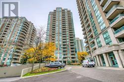 3 Pemberton Ave in Toronto, ON - Building Photo - Building Photo