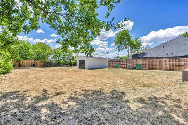 5620 Bonnie Dr in Watauga, TX - Building Photo - Building Photo