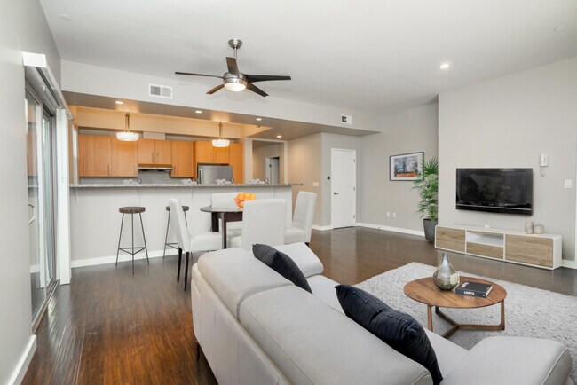 6462 Woodley Ave Residences