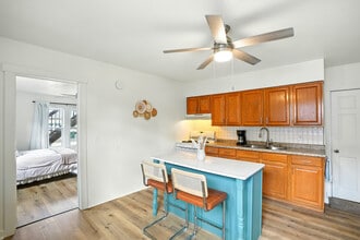 1208 Ellis Blvd NW in Cedar Rapids, IA - Building Photo - Building Photo