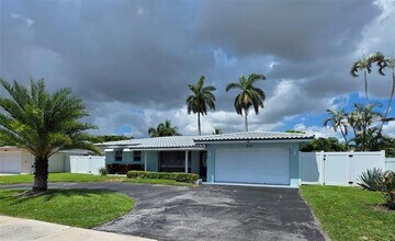 341 SE 6th Ave in Pompano Beach, FL - Building Photo - Building Photo
