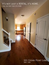 101 Cedar Point Ln in Harrisonburg, VA - Building Photo - Building Photo