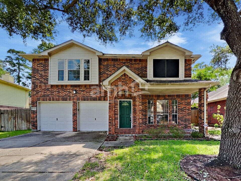 31106 Perlican Dr in Spring, TX - Building Photo