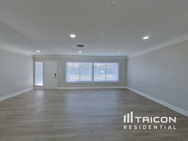 6355 29th St S in St. Petersburg, FL - Building Photo - Building Photo