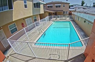 916 N Market St, Unit 4 in Inglewood, CA - Building Photo