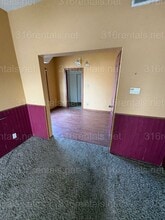 600 W 1st St in Newton, KS - Building Photo - Building Photo