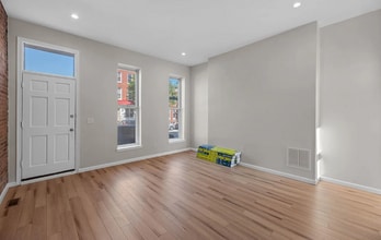121 N Patterson Park Ave in Baltimore, MD - Building Photo - Building Photo