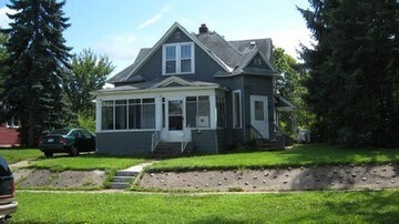 315 Chippewa St in Eau Claire, WI - Foto de edificio