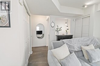 20 A Wylie Cir in Halton Hills, ON - Building Photo - Building Photo
