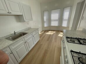 919 S. Manhattan Pl in Los Angeles, CA - Building Photo - Building Photo