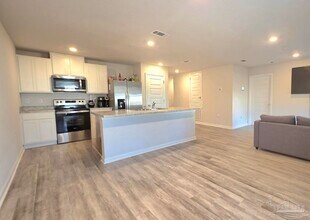 4326 Winged Elm Ct in Pace, FL - Building Photo - Building Photo